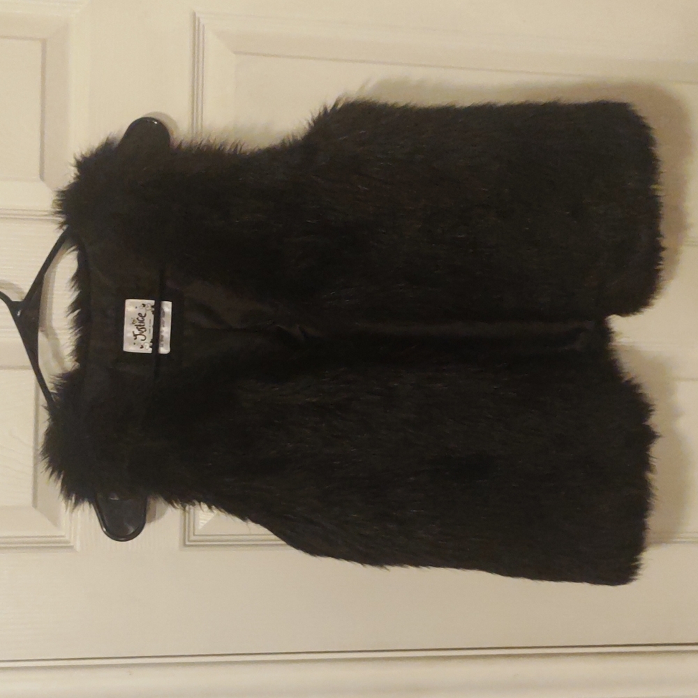 Donated - Faux Fur Soft Winter Vest, Black (GIRL XL-18/Women S) - Picture 2 of 9